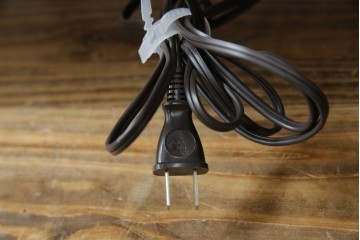 中古　超美品　maruni(マルニ木工)　ブリタニアシリーズ　135　英国クラシックの気品漂う収納力抜群のサイドボード　定価約108万円相当　(R-084443)