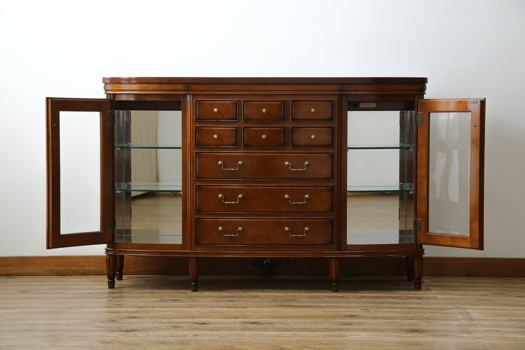 中古　超美品　maruni(マルニ木工)　ブリタニアシリーズ　135　英国クラシックの気品漂う収納力抜群のサイドボード　定価約108万円相当　(R-084443)