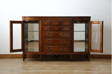 中古　超美品　maruni(マルニ木工)　ブリタニアシリーズ　135　英国クラシックの気品漂う収納力抜群のサイドボード　定価約108万円相当　(R-084443)