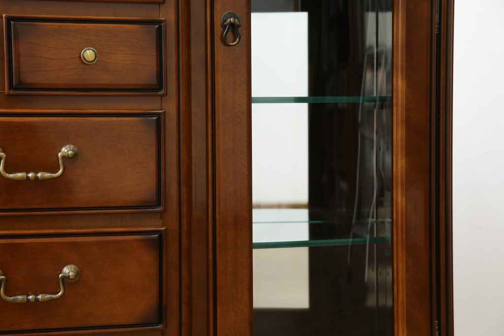 中古　超美品　maruni(マルニ木工)　ブリタニアシリーズ　135　英国クラシックの気品漂う収納力抜群のサイドボード　定価約108万円相当　(R-084443)