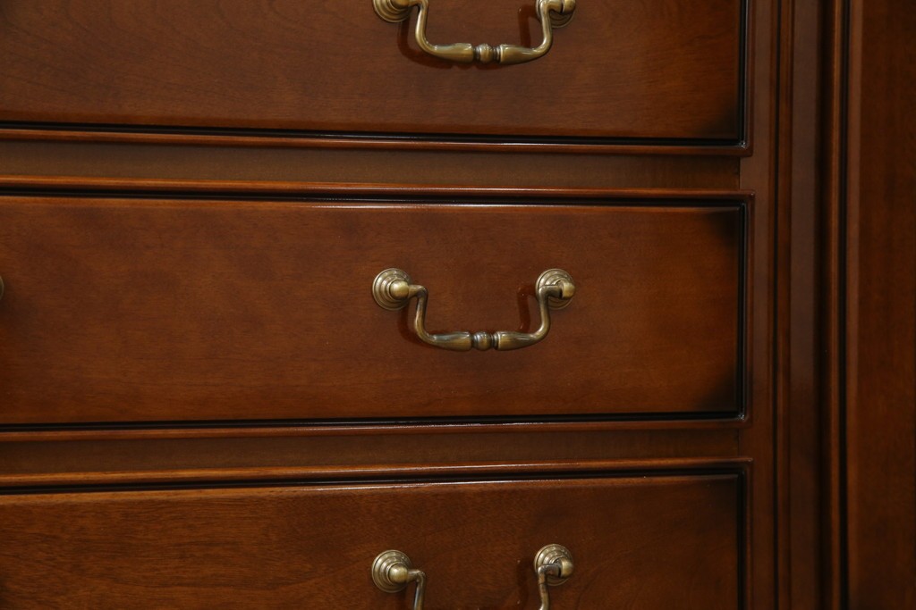 中古　超美品　maruni(マルニ木工)　ブリタニアシリーズ　135　英国クラシックの気品漂う収納力抜群のサイドボード　定価約108万円相当　(R-084443)