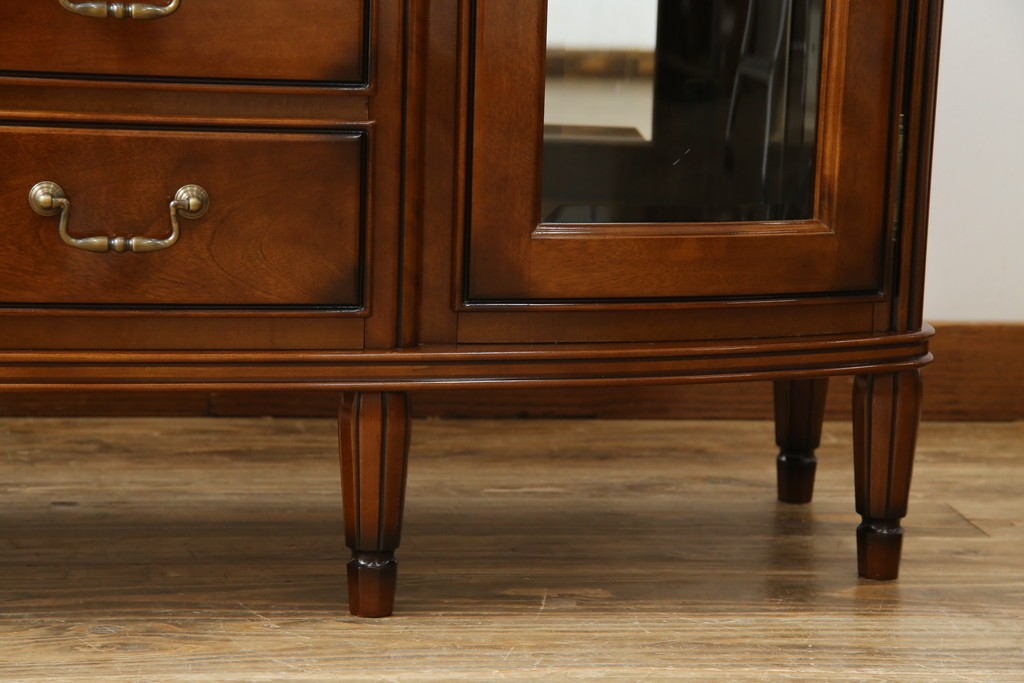 中古　超美品　maruni(マルニ木工)　ブリタニアシリーズ　135　英国クラシックの気品漂う収納力抜群のサイドボード　定価約108万円相当　(R-084443)