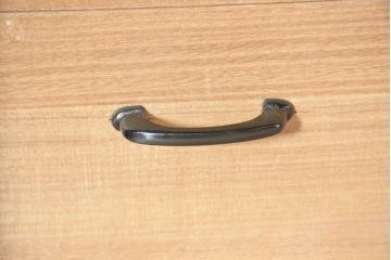 中古　上品な金具の意匠が目を引く加茂総桐箪笥・上段(並厚、桐たんす、ローボード、引き出し、テレビ台、テレビボード、和タンス)(R-084445)