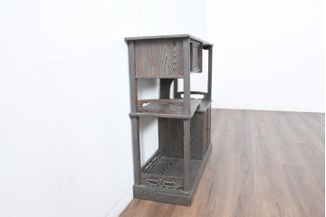 中古　美品　波打つ木目が美しい渋い色味の茶棚(飾り棚、違い棚、収納棚、戸棚)(R-084449)