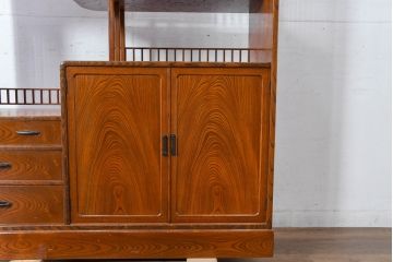中古　上手物!!　高級デパート取り扱い　国産　職人手作り　欅(ケヤキ)材　職人技が光る凝った作りの茶棚(飾り棚、茶箪笥、収納棚、戸棚、網代)(R-084450)
