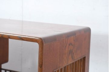 中古　上手物!!　高級デパート取り扱い　国産　職人手作り　欅(ケヤキ)材　職人技が光る凝った作りの茶棚(飾り棚、茶箪笥、収納棚、戸棚、網代)(R-084450)