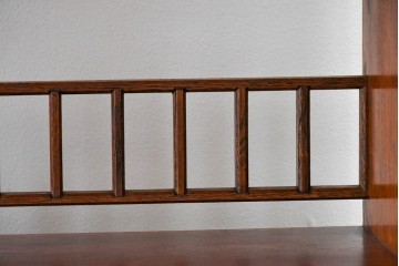 中古　上手物!!　高級デパート取り扱い　国産　職人手作り　欅(ケヤキ)材　職人技が光る凝った作りの茶棚(飾り棚、茶箪笥、収納棚、戸棚、網代)(R-084450)