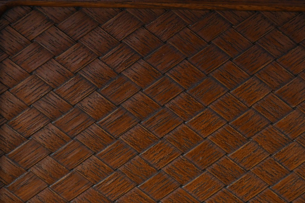 中古　上手物!!　高級デパート取り扱い　国産　職人手作り　欅(ケヤキ)材　職人技が光る凝った作りの茶棚(飾り棚、茶箪笥、収納棚、戸棚、網代)(R-084450)