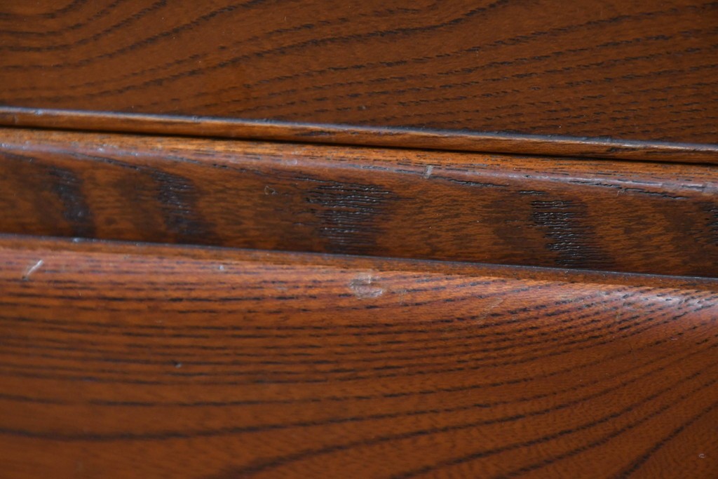 中古　上手物!!　高級デパート取り扱い　国産　職人手作り　欅(ケヤキ)材　職人技が光る凝った作りの茶棚(飾り棚、茶箪笥、収納棚、戸棚、網代)(R-084450)