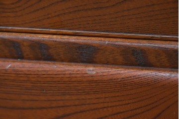 中古　上手物!!　高級デパート取り扱い　国産　職人手作り　欅(ケヤキ)材　職人技が光る凝った作りの茶棚(飾り棚、茶箪笥、収納棚、戸棚、網代)(R-084450)