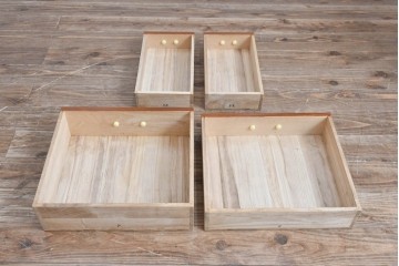 中古　上手物!!　高級デパート取り扱い　国産　職人手作り　欅(ケヤキ)材　職人技が光る凝った作りの茶棚(飾り棚、茶箪笥、収納棚、戸棚、網代)(R-084450)