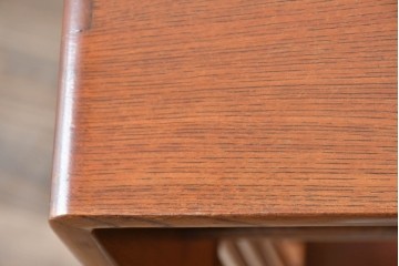 中古　上手物!!　高級デパート取り扱い　国産　職人手作り　欅(ケヤキ)材　職人技が光る凝った作りの茶棚(飾り棚、茶箪笥、収納棚、戸棚、網代)(R-084450)