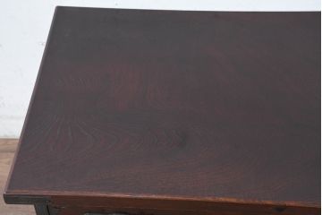 中古　美品　欅(ケヤキ)材　民芸　引手金具の細やかな意匠が目を引く文机(座卓、片袖机、座机、ローテーブル、ワークデスク、在宅ワーク、在宅用)(R-084451)