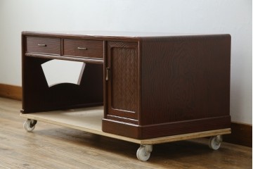 中古　高級品!!　高島屋デパート取り扱い　伝統技法　「杢目出し漆塗り」(根来漆塗り)　内部桐材　職人の技が光る!実用性とデザイン性を兼ね備えた座卓　(R-084452)