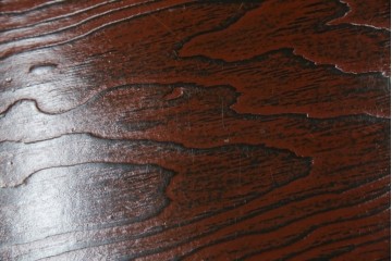 中古　高級品!!　高島屋デパート取り扱い　伝統技法　「杢目出し漆塗り」(根来漆塗り)　内部桐材　職人の技が光る!実用性とデザイン性を兼ね備えた座卓　(R-084452)