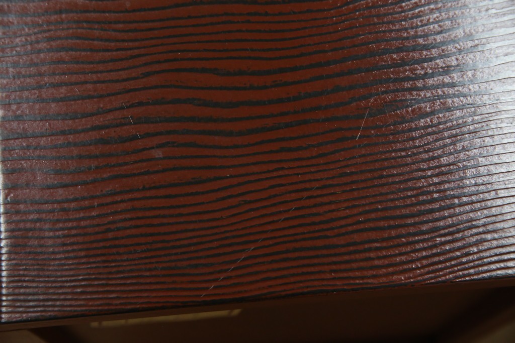 中古　高級品!!　高島屋デパート取り扱い　伝統技法　「杢目出し漆塗り」(根来漆塗り)　内部桐材　職人の技が光る!実用性とデザイン性を兼ね備えた座卓　(R-084452)