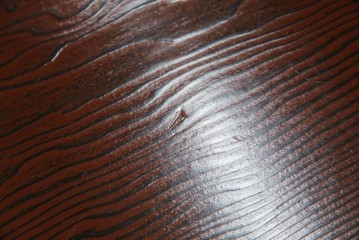 中古　高級品!!　高島屋デパート取り扱い　伝統技法　「杢目出し漆塗り」(根来漆塗り)　内部桐材　職人の技が光る!実用性とデザイン性を兼ね備えた座卓　(R-084452)