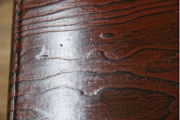 中古　高級品!!　高島屋デパート取り扱い　伝統技法　「杢目出し漆塗り」(根来漆塗り)　内部桐材　職人の技が光る!実用性とデザイン性を兼ね備えた座卓　(R-084452)