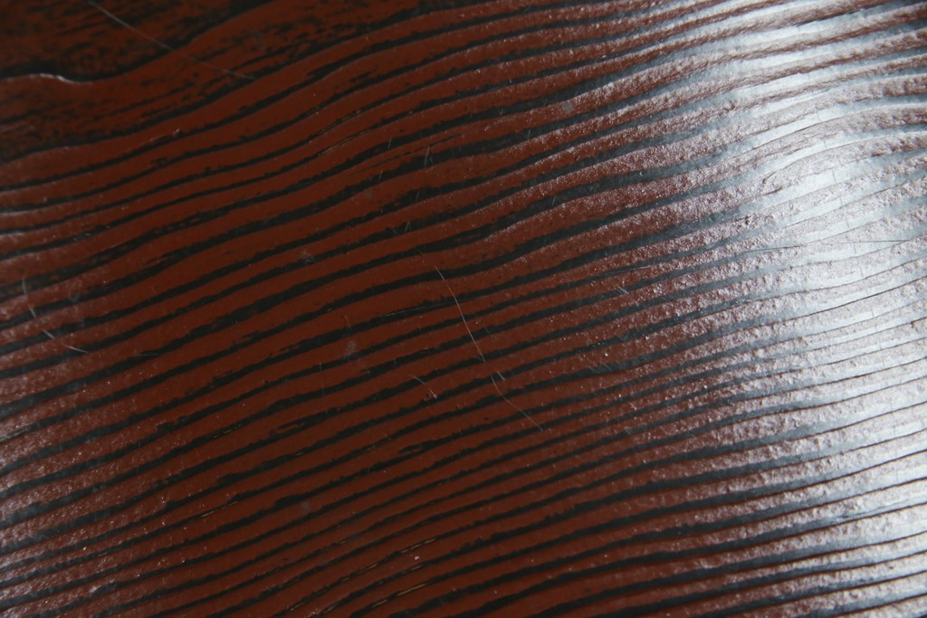 中古　高級品!!　高島屋デパート取り扱い　伝統技法　「杢目出し漆塗り」(根来漆塗り)　内部桐材　職人の技が光る!実用性とデザイン性を兼ね備えた座卓　(R-084452)