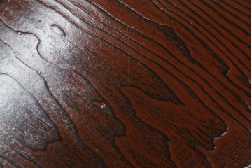 中古　高級品!!　高島屋デパート取り扱い　伝統技法　「杢目出し漆塗り」(根来漆塗り)　内部桐材　職人の技が光る!実用性とデザイン性を兼ね備えた座卓　(R-084452)