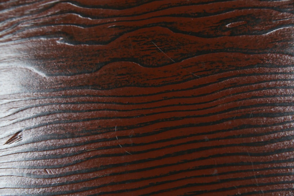 中古　高級品!!　高島屋デパート取り扱い　伝統技法　「杢目出し漆塗り」(根来漆塗り)　内部桐材　職人の技が光る!実用性とデザイン性を兼ね備えた座卓　(R-084452)