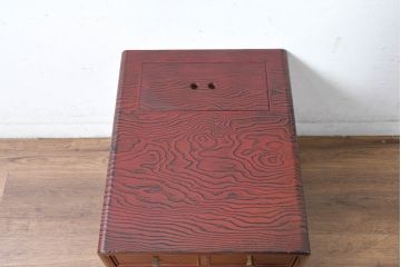 中古　美品　高級品!!　高島屋デパート取り扱い　伝統技法　「杢目出し漆塗り」(根来漆塗り)　内部桐材　細部まで職人のこだわりを感じる上ブタ付きの小引き出し(卓上収納、小物収納)(R-084454)
