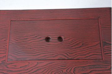 中古　美品　高級品!!　高島屋デパート取り扱い　伝統技法　「杢目出し漆塗り」(根来漆塗り)　内部桐材　細部まで職人のこだわりを感じる上ブタ付きの小引き出し(卓上収納、小物収納)(R-084454)