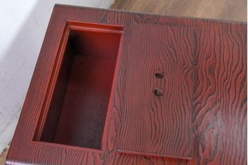 中古　美品　高級品!!　高島屋デパート取り扱い　伝統技法　「杢目出し漆塗り」(根来漆塗り)　内部桐材　細部まで職人のこだわりを感じる上ブタ付きの小引き出し(卓上収納、小物収納)(R-084454)