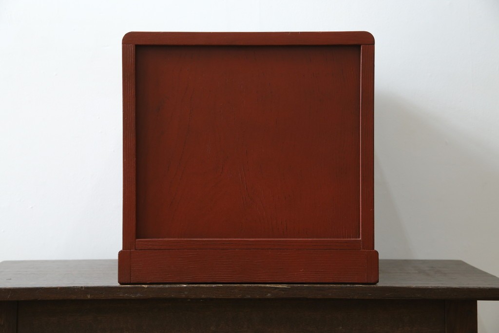 中古　美品　高級品!!　高島屋デパート取り扱い　伝統技法　「杢目出し漆塗り」(根来漆塗り)　内部桐材　細部まで職人のこだわりを感じる上ブタ付きの小引き出し(卓上収納、小物収納)(R-084454)