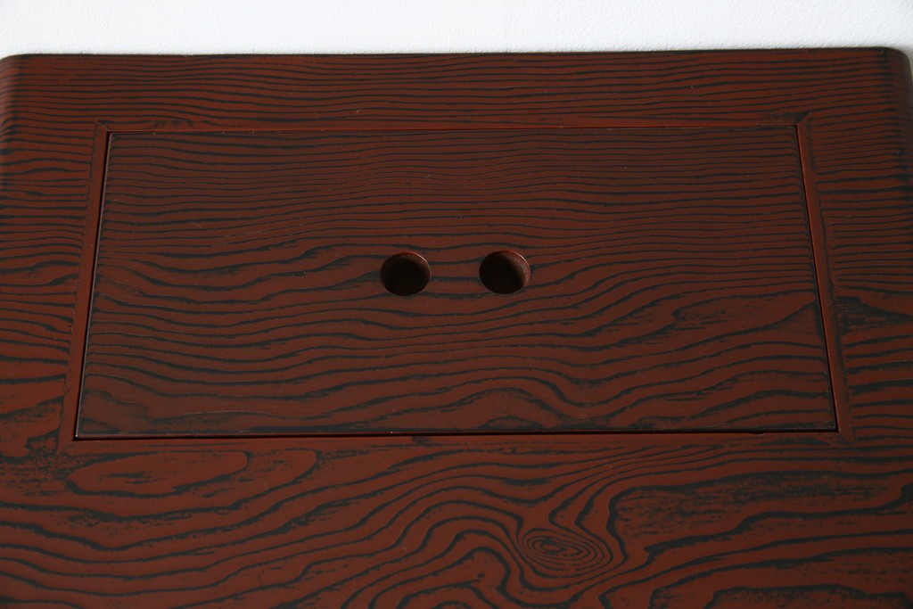 中古　美品　高級品!!　高島屋デパート取り扱い　伝統技法　「杢目出し漆塗り」(根来漆塗り)　内部桐材　細部まで職人のこだわりを感じる上ブタ付きの小引き出し(卓上収納、小物収納)(R-084454)