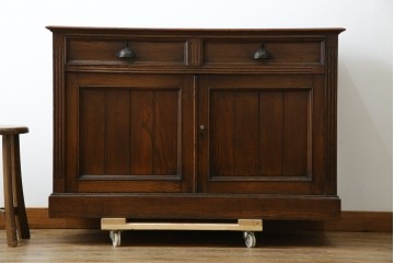 和製アンティーク　逸品!!　大正ロマン　タモ材　意匠を凝らしたデザインが魅力的な古い洋館のキャビネット　(R-084455)