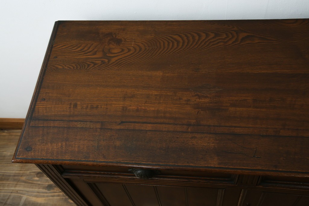 和製アンティーク　逸品!!　大正ロマン　タモ材　意匠を凝らしたデザインが魅力的な古い洋館のキャビネット　(R-084455)