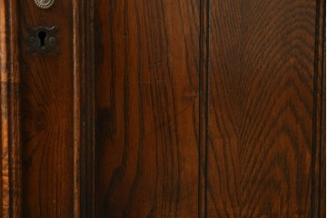 和製アンティーク　逸品!!　大正ロマン　タモ材　意匠を凝らしたデザインが魅力的な古い洋館のキャビネット　(R-084455)