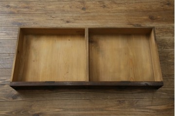 和製アンティーク　逸品!!　大正ロマン　タモ材　意匠を凝らしたデザインが魅力的な古い洋館のキャビネット　(R-084455)