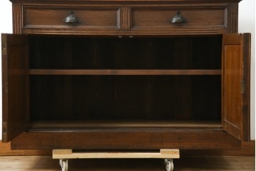 和製アンティーク　逸品!!　大正ロマン　タモ材　意匠を凝らしたデザインが魅力的な古い洋館のキャビネット　(R-084455)