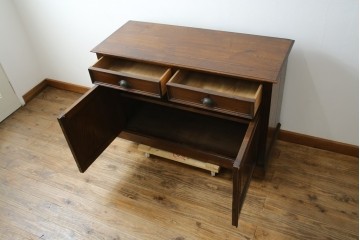 和製アンティーク　逸品!!　大正ロマン　タモ材　意匠を凝らしたデザインが魅力的な古い洋館のキャビネット　(R-084455)