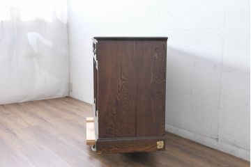 和製アンティーク　逸品!!　大正ロマン　タモ材　意匠を凝らしたデザインが魅力的な古い洋館のキャビネット(サイドキャビネット、収納棚、戸棚)(R-084455)