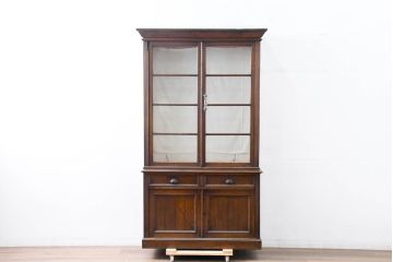 和製アンティーク　逸品!!　大正ロマン　タモ材　ガラスの取っ手がポイント!意匠を凝らしたデザインが魅力的な古い洋館の二段重ねキャビネット(食器棚、カップボード、収納棚、戸棚、飾り棚、バラ売り可能)(R-084457)