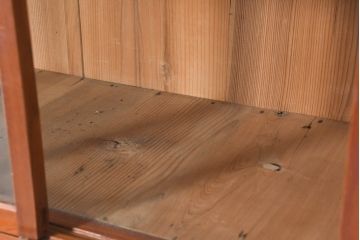 和製アンティーク　暮らしに溶け込む昭和レトロな温もりあふれる重ねガラス戸棚(食器棚、収納棚、キャビネット、本箱、書棚、陳列棚、飾り棚、ディスプレイ棚、店舗什器、バラ売り可能)(R-084458)