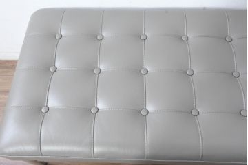 中古　Cassina(カッシーナ)　PHILIPPE STARCK(フィリップ・スタルク)　L26 VOLAGE bench(ヴォラージュ) 　X(革)　リビングを格上げする高級感あふれるヴォラージュベンチ(本革、レザーチェア、長椅子、長イス、2人掛け、二人掛け、2P)(定価71万5千円)(R-084464)