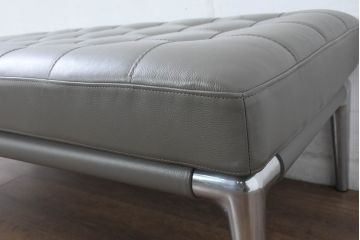 中古　Cassina(カッシーナ)　PHILIPPE STARCK(フィリップ・スタルク)　L26 VOLAGE bench(ヴォラージュ) 　X(革)　リビングを格上げする高級感あふれるヴォラージュベンチ(本革、レザーチェア、長椅子、長イス、2人掛け、二人掛け、2P)(定価71万5千円)(R-084464)