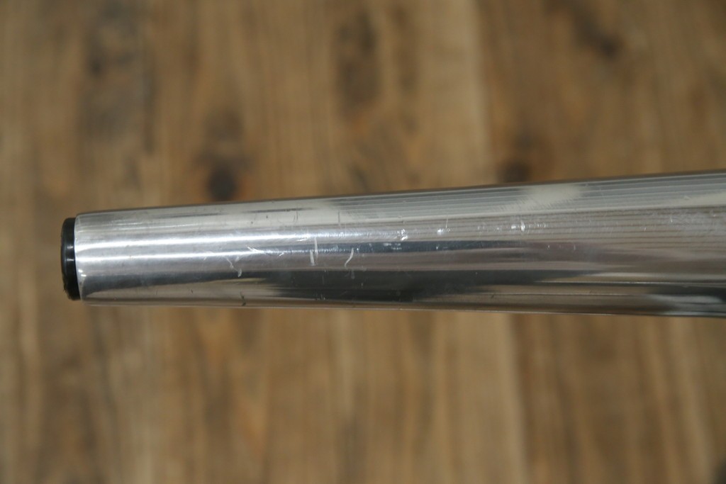 中古　Cassina(カッシーナ)　PHILIPPE STARCK(フィリップ・スタルク)　L26 VOLAGE bench(ヴォラージュ) 　X(革)　リビングを格上げする高級感あふれるヴォラージュベンチ　定価約71万5千円　(R-084464)