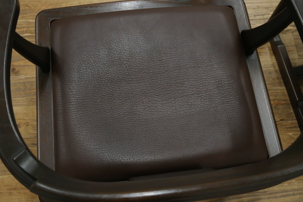 和製ビンテージ　北海道旭川家具 インテリアセンター(カンディハウス)　 Hock(ホック)　上質な座り心地と美しい木製フレームが魅力のアームチェア4脚セット　(R-084466)