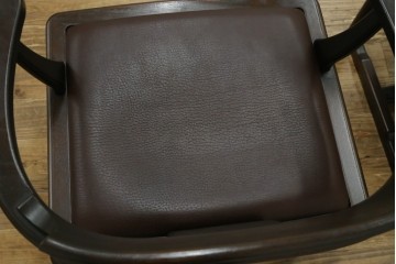 和製ビンテージ　北海道旭川家具 インテリアセンター(カンディハウス)　 Hock(ホック)　上質な座り心地と美しい木製フレームが魅力のアームチェア4脚セット　(R-084466)