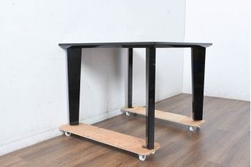 中古　美品　希少な廃番品!!　IDC大塚家具　FUJIKAWA(藤川)　SPLENDOR(スプレンダー) シンプルな中に存在感が光る!スタイリッシュな空間を演出する2人掛けテーブル(ダイニングテーブル、2人用、4人用、4人掛けテーブル、作業台)(R-084469)