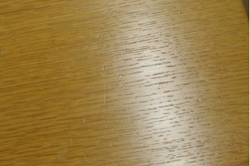 中古　美品　飛騨産業　キツツキ　カヤ(KAYA)シリーズ　楢(ナラ)材　お部屋を明るくすっきりとした印象にしてくれる2人掛けダイニングテーブル　定価約14万円　(R-084470)