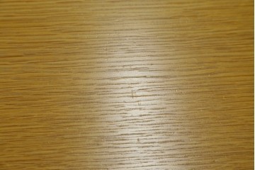 中古　美品　飛騨産業　キツツキ　カヤ(KAYA)シリーズ　楢(ナラ)材　お部屋を明るくすっきりとした印象にしてくれる2人掛けダイニングテーブル　定価約14万円　(R-084470)