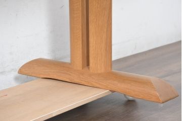 中古　美品　飛騨産業　キツツキ　カヤ(KAYA)シリーズ　楢(ナラ)材　お部屋を明るくすっきりとした印象にしてくれる2人掛けダイニングテーブル(二人掛け、2P、作業台)(定価約14万円)(R-084470)