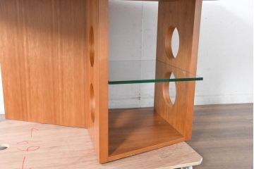 中古　TECTA(テクタ)　チェリー材　M21　モダンでユニークなデザインがお洒落なテーブル(ダイニングテーブル、4人掛け、6人掛け、4人用、6人用)(定価約77万円)(R-084471)
