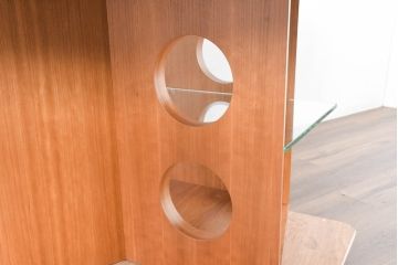中古　TECTA(テクタ)　チェリー材　M21　モダンでユニークなデザインがお洒落なテーブル(ダイニングテーブル、4人掛け、6人掛け、4人用、6人用)(定価約77万円)(R-084471)